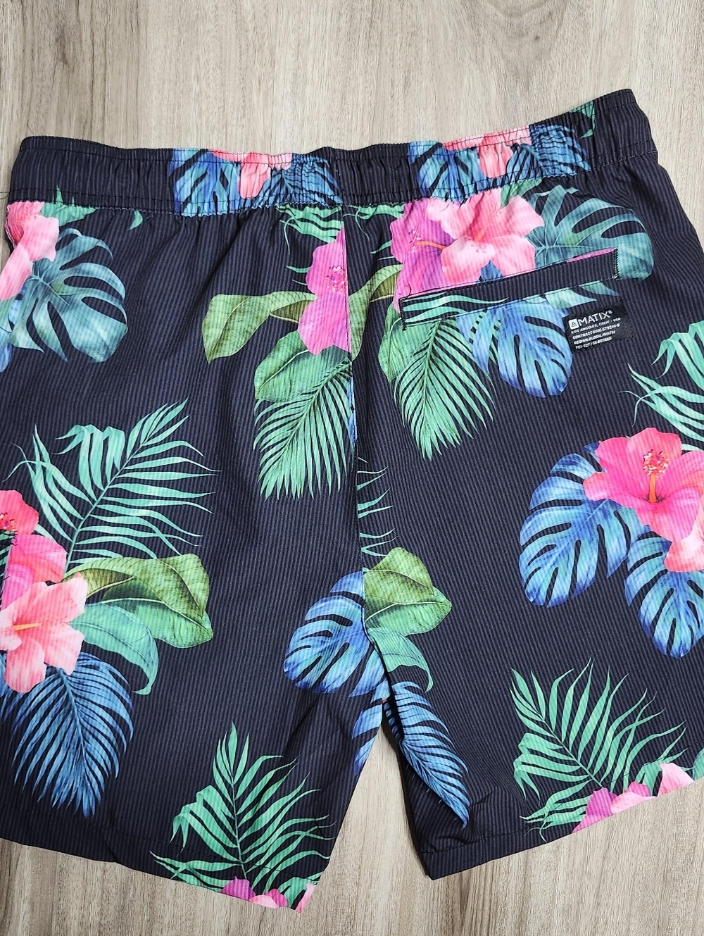 Matix Board Shorts Mens Medium Swim Trunks Unlined Pockets Beach Surf 7" Inseam - Picture 3 of 6
